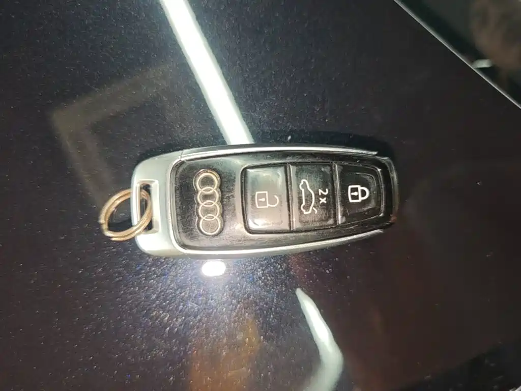 Audi A7L — миниатюра 9