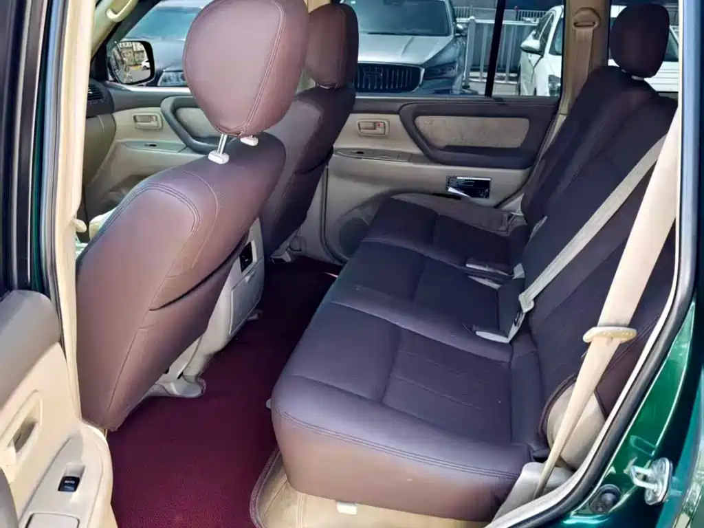 Toyota Land Cruiser 2005 4.5L AT GX-R