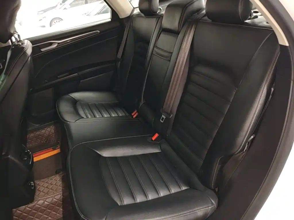 Ford Mondeo — миниатюра 17