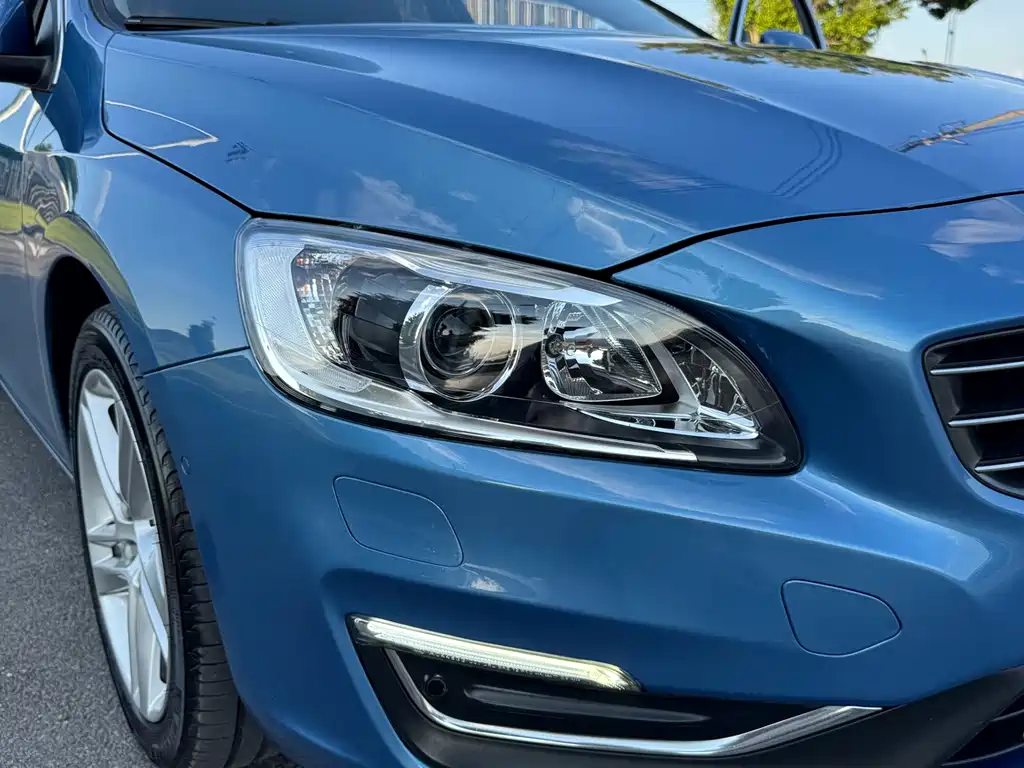 Volvo V60 — миниатюра 27