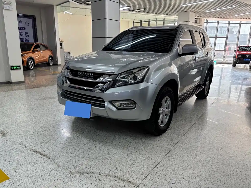 ISUZU MU X SHEPHERD RANGER