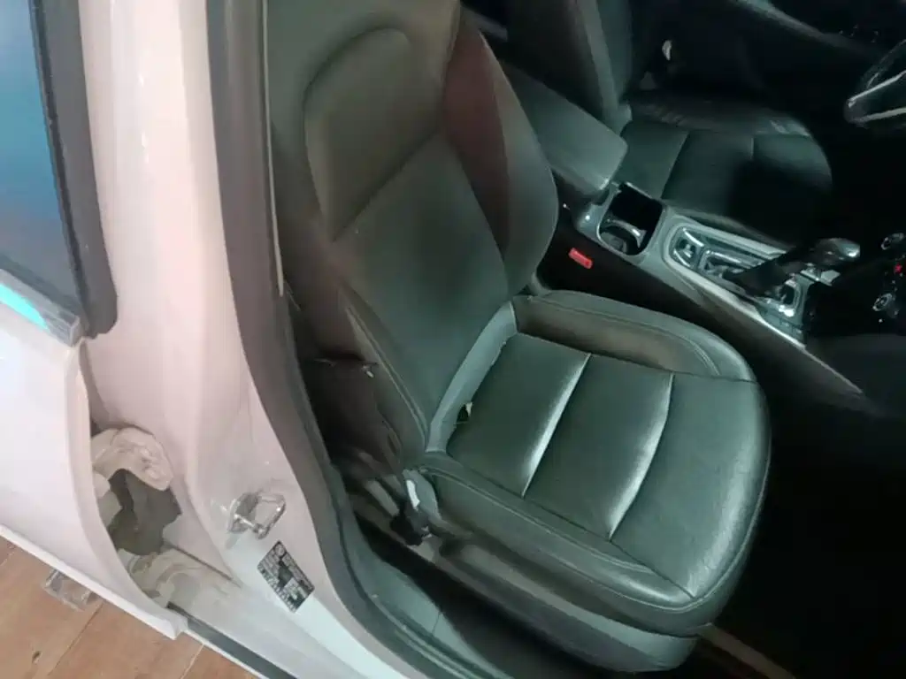 Chevrolet Malibu — миниатюра 25