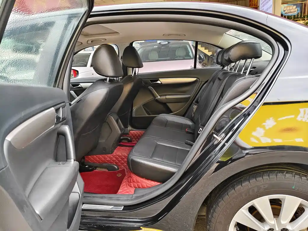 Volkswagen Lavida — миниатюра 7