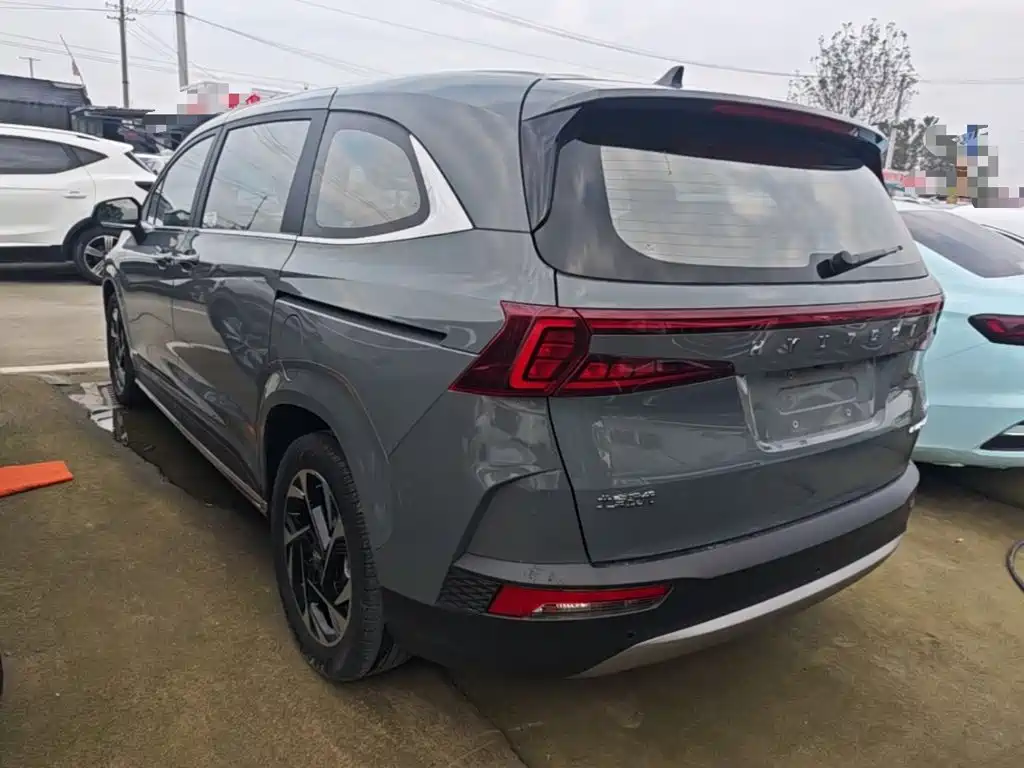 Hyundai Custo — миниатюра 5