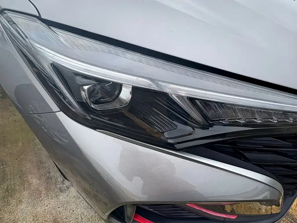 Changan Eado — миниатюра 4