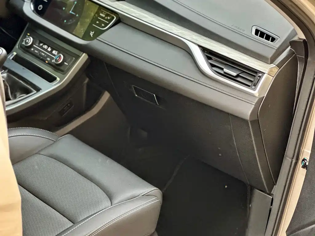 Geely Emgrand — миниатюра 37