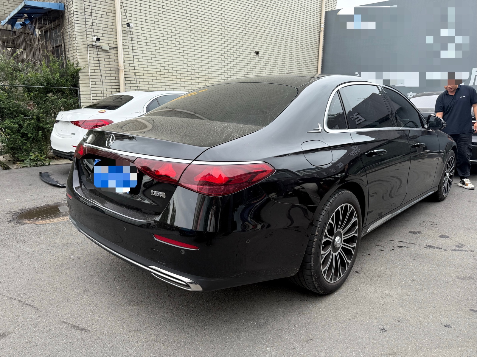 Mercedes-Benz E-Class — миниатюра 7