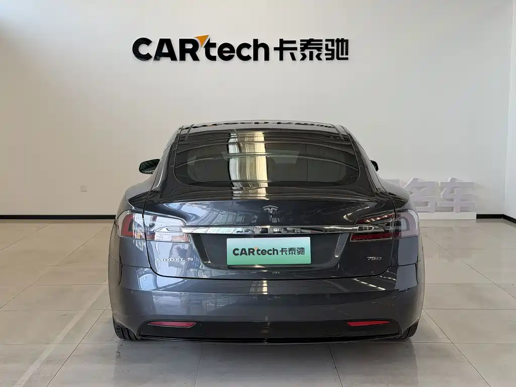 Tesla Model S — миниатюра 7