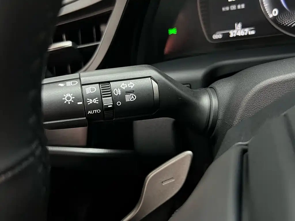 Lexus ES — миниатюра 21
