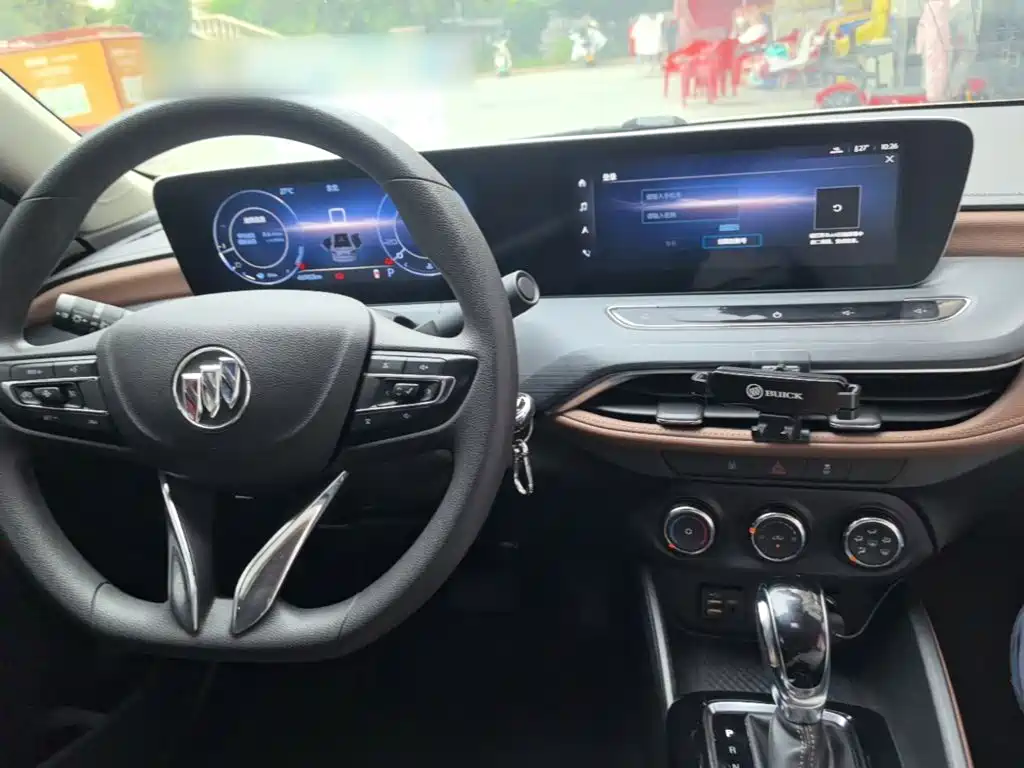 Buick Verano — миниатюра 10