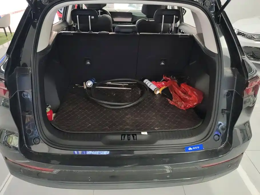 Ford Equator Sport — миниатюра 4