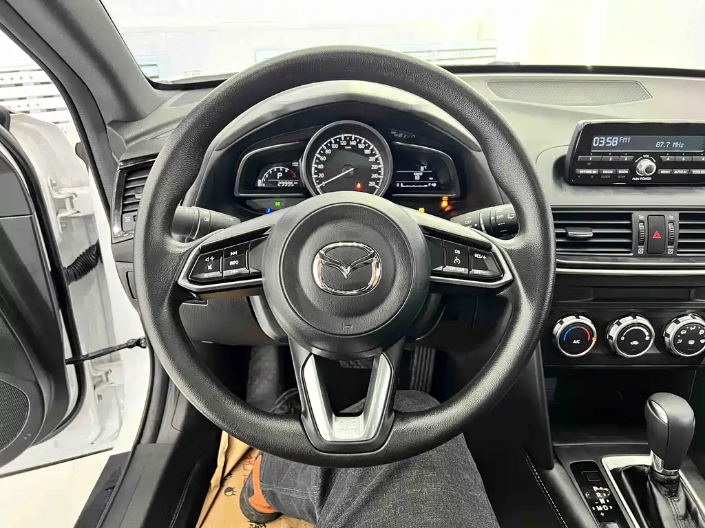MAZDA CX 4