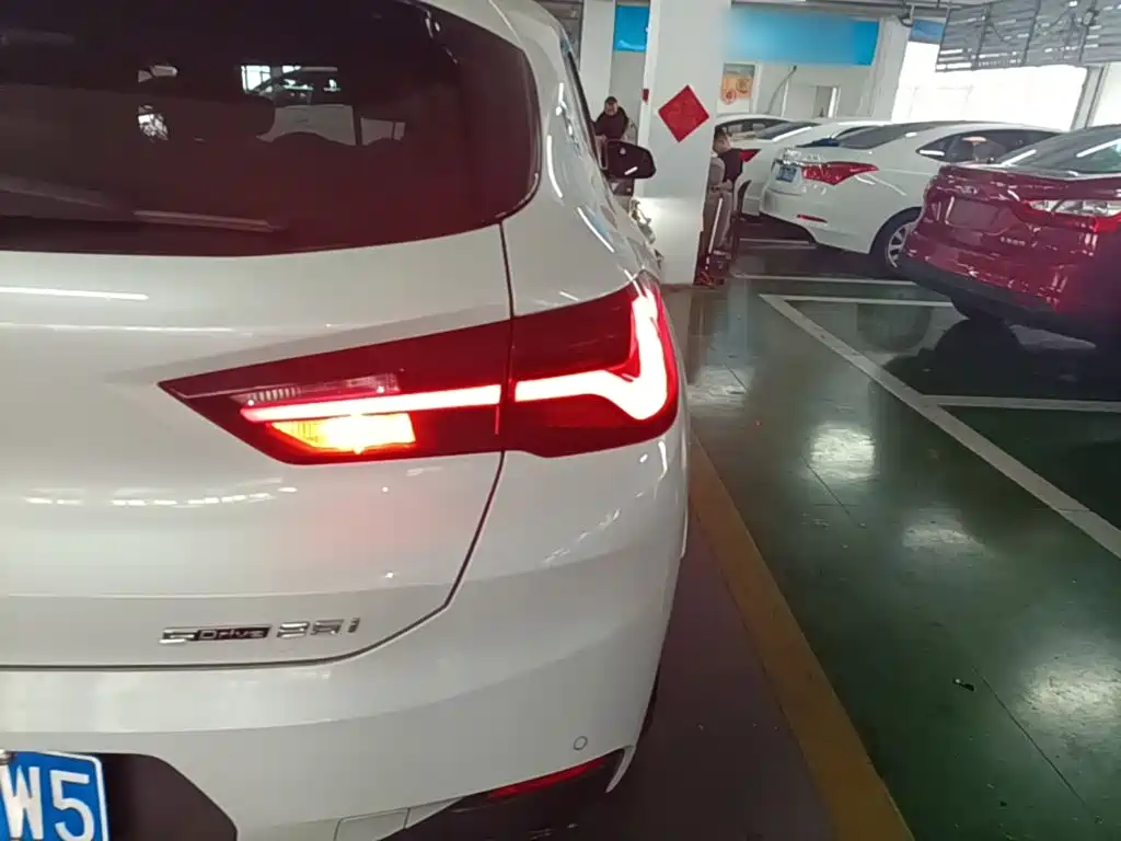 BMW X2 — миниатюра 8