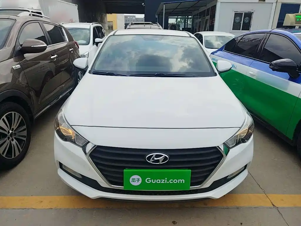 Hyundai Verna — миниатюра 3