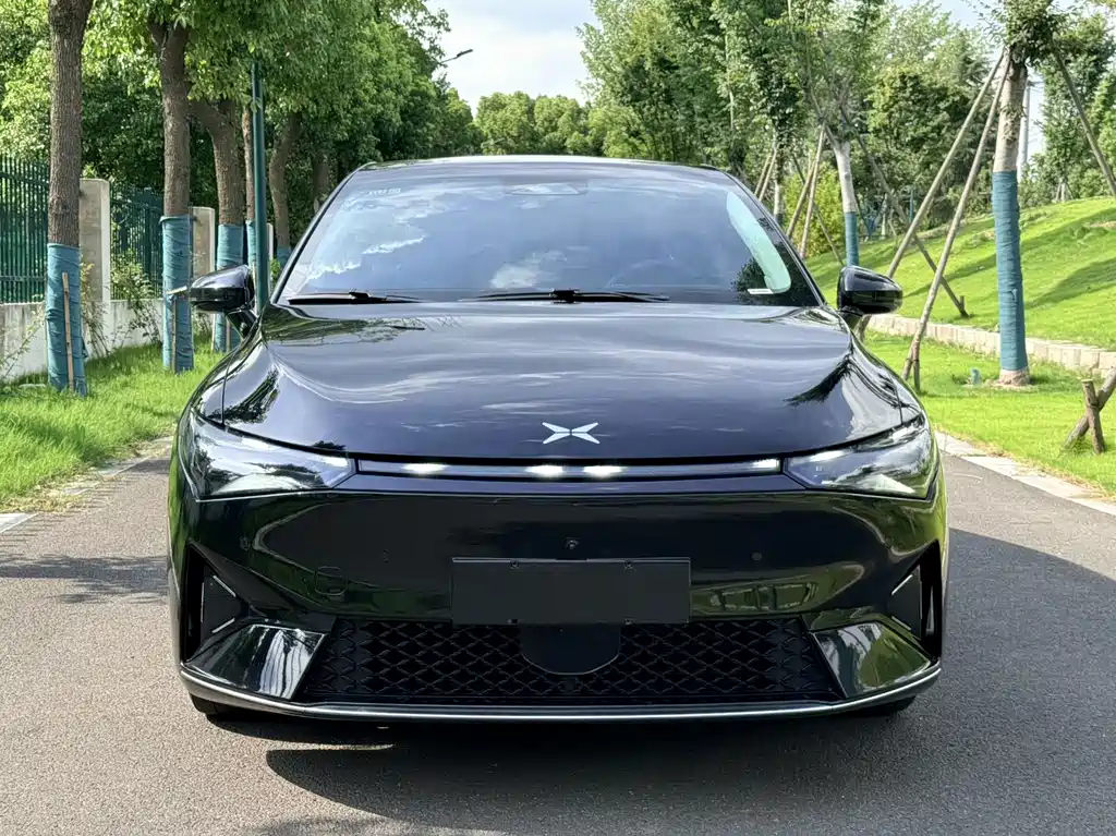 XPeng P5 — миниатюра 2