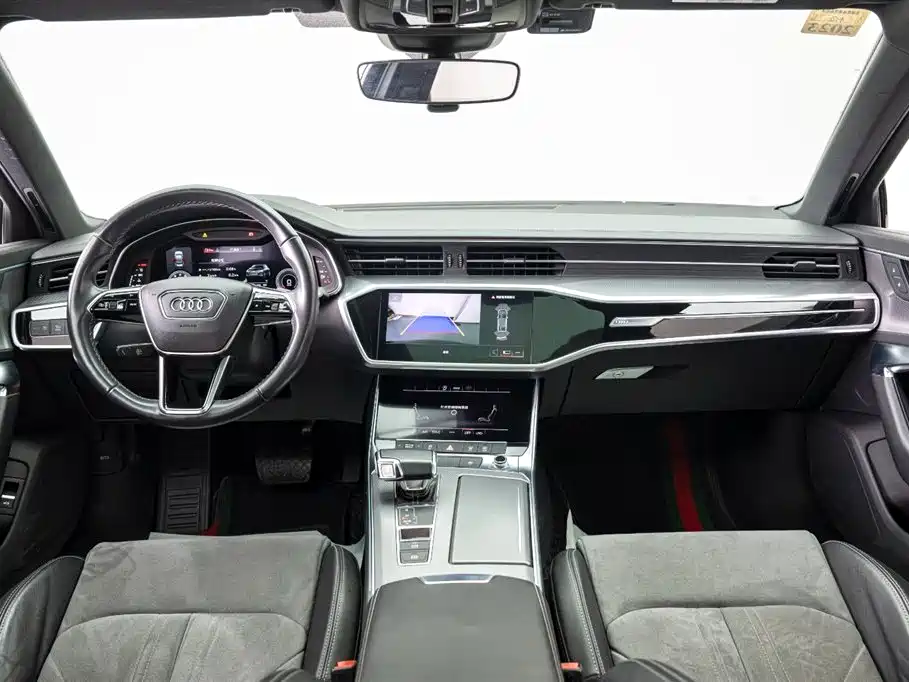 Audi A6L 2021 40 TFSI Luxury