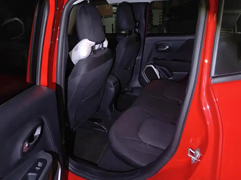 Jeep Renegade — миниатюра 11