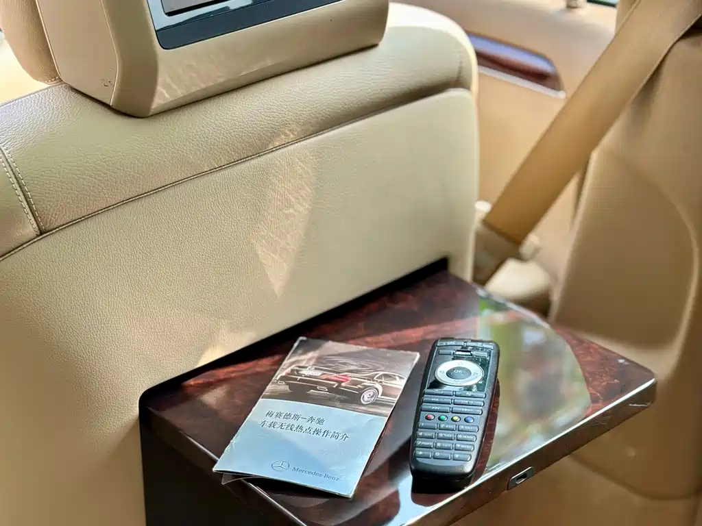 Mercedes-Benz S-Class — миниатюра 14