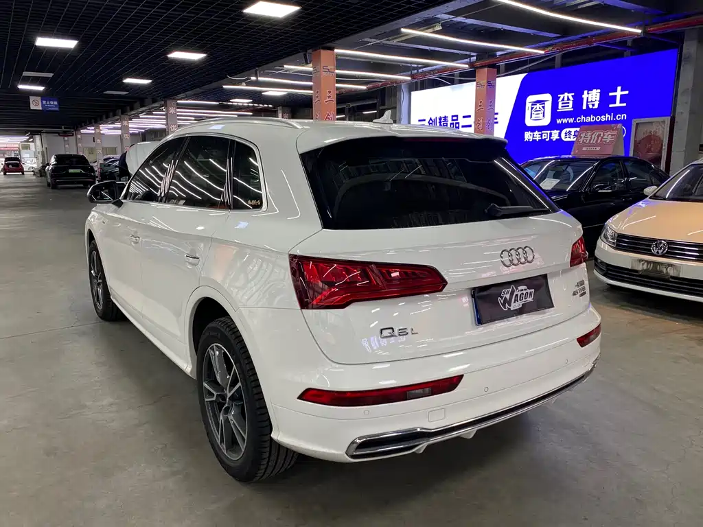 Audi Q5L — миниатюра 7