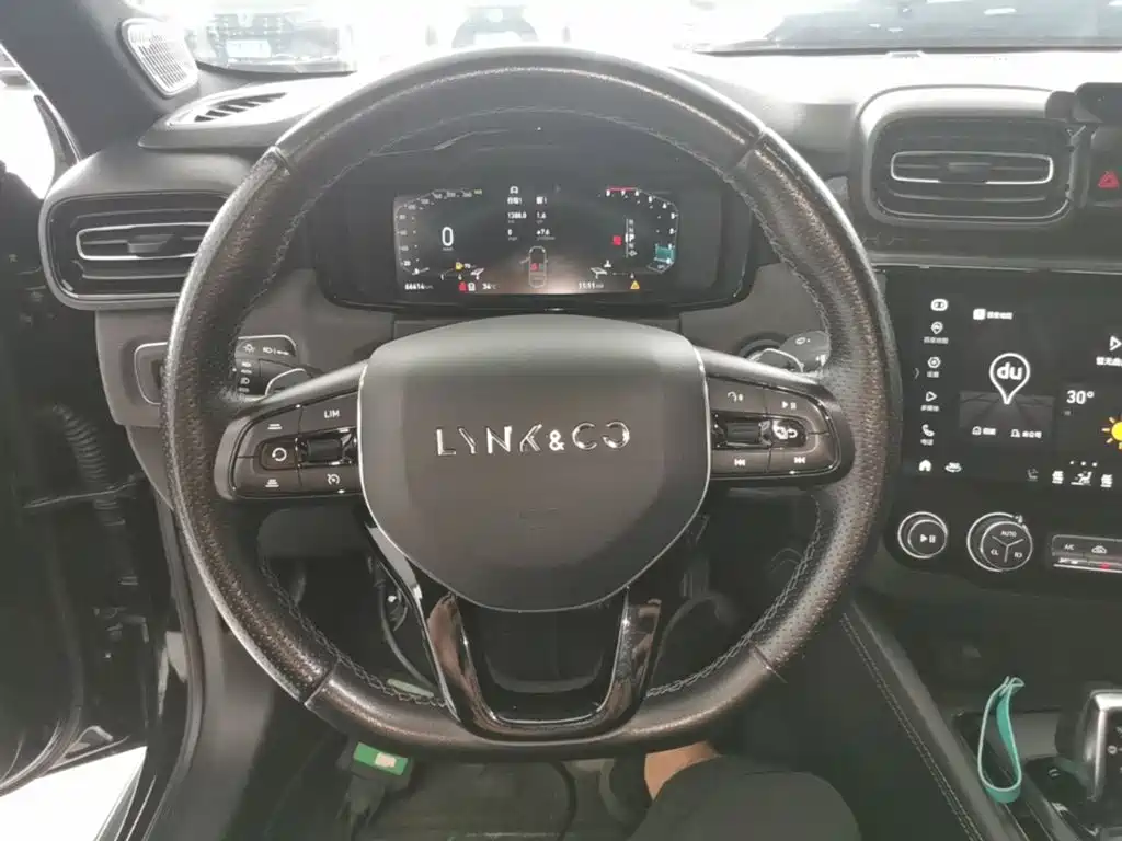 Lynk & Co 03 — миниатюра 11