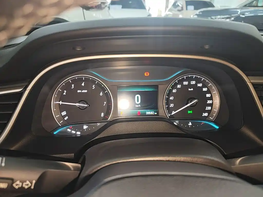 Buick Excelle — миниатюра 12