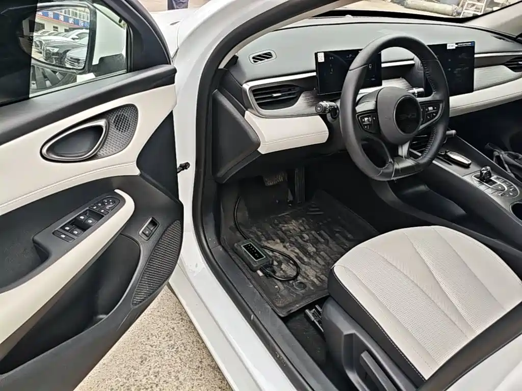 BYD Seal 05 DM-i — миниатюра 16
