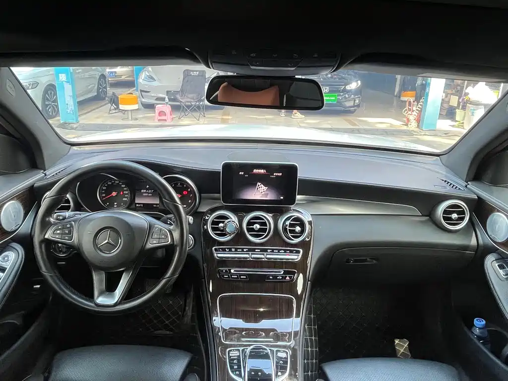 Mercedes-Benz GLC 2019 GLC 260 4MATIC