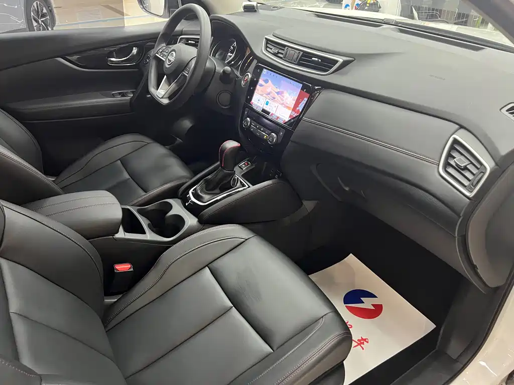 Nissan Qashqai — миниатюра 5
