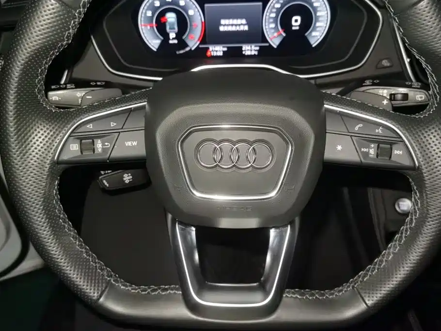Audi Q5L — миниатюра 15