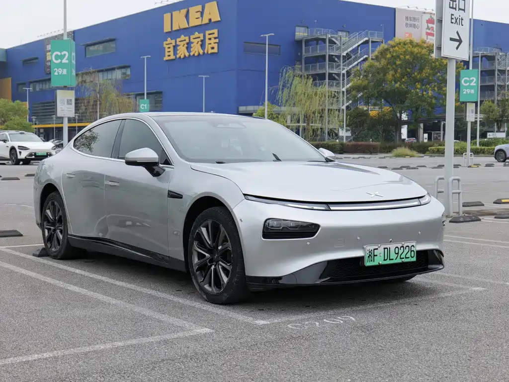 XPeng P7 — миниатюра 3