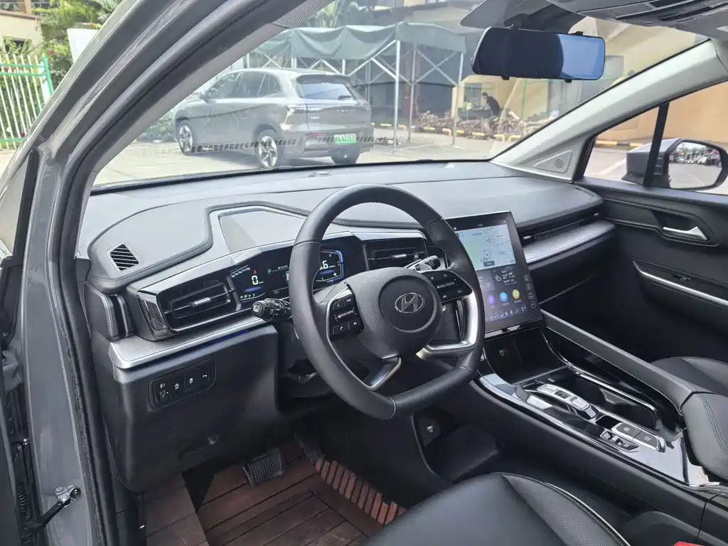 Hyundai Custo — миниатюра 11