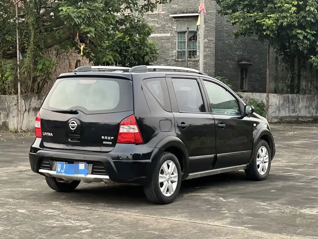 Nissan Livina — миниатюра 9