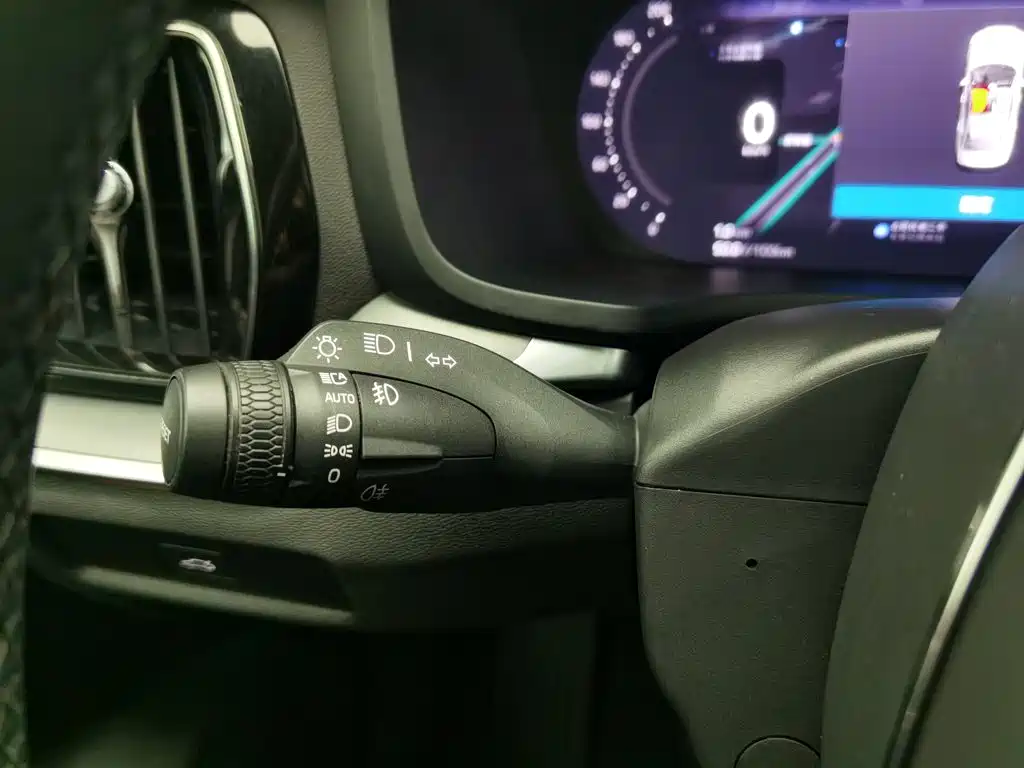 Volvo S60 — миниатюра 21