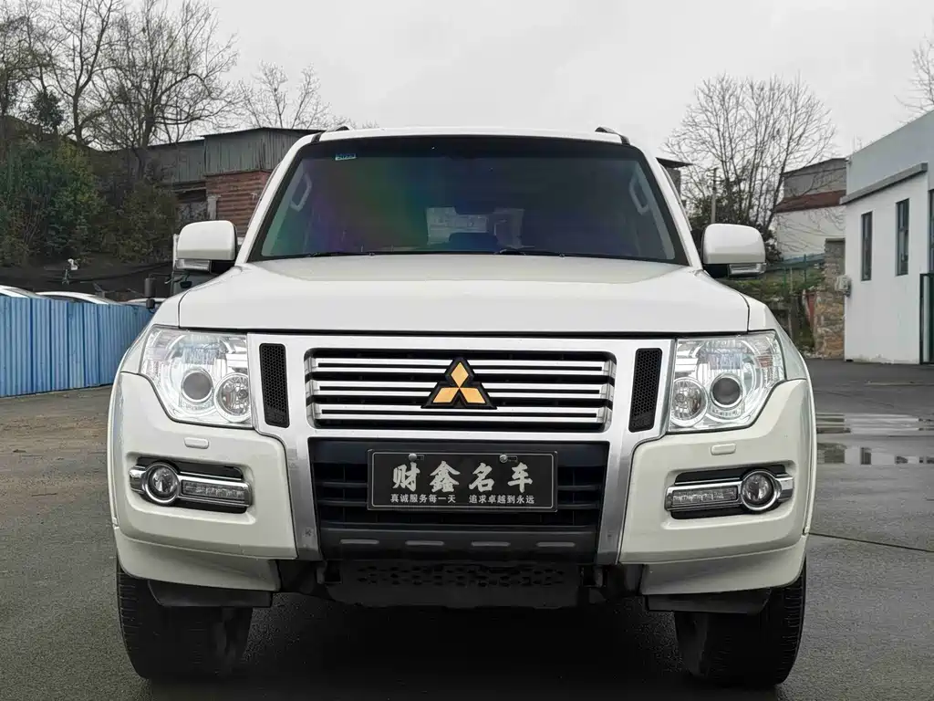 Mitsubishi Pajero (Import) 3.0L Auto Standard Edition, фото 2