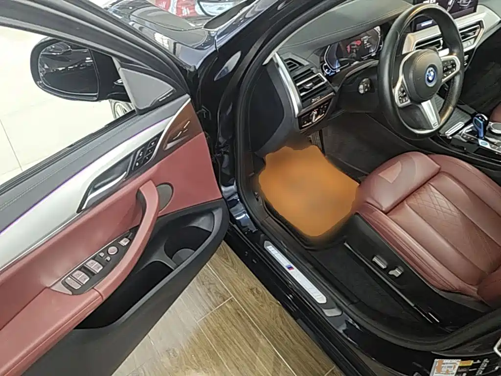 BMW iX3 — миниатюра 16