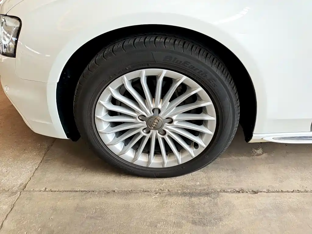 Audi A4L — миниатюра 23