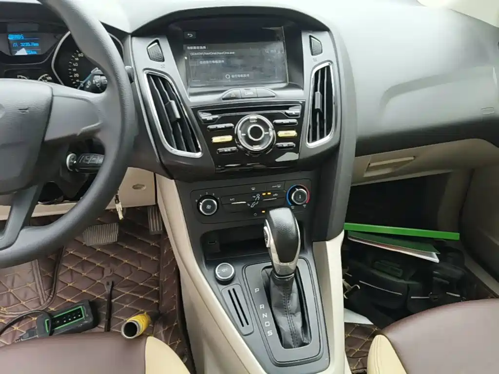 Ford Focus — миниатюра 13