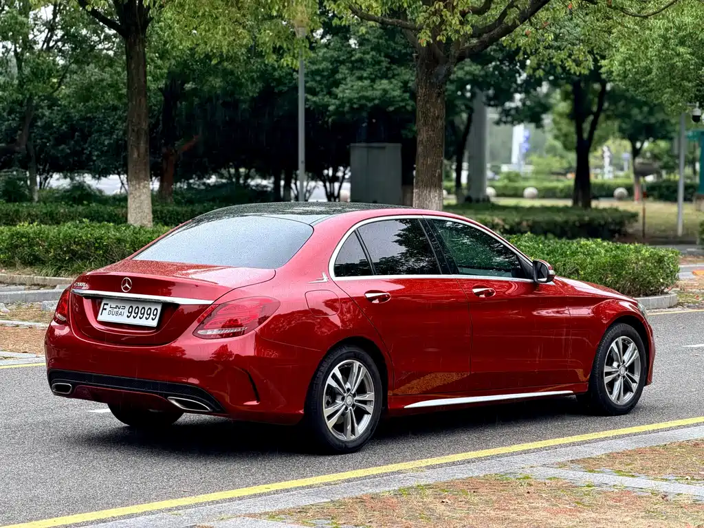 Mercedes-Benz C-Class — миниатюра 7