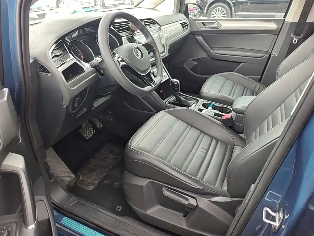 Volkswagen Touran — миниатюра 15