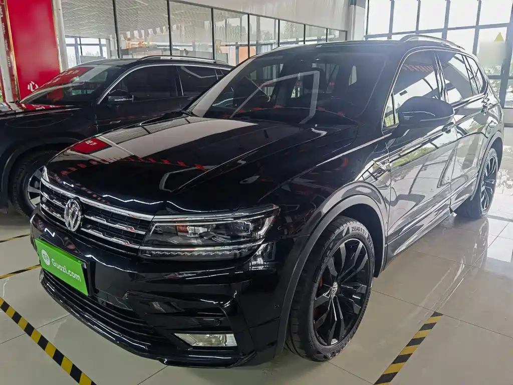 Volkswagen Tiguan L — миниатюра 2