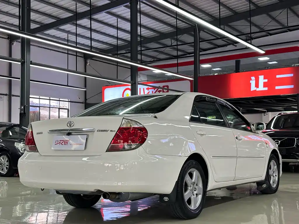Toyota Camry 2005 2.4 Standard