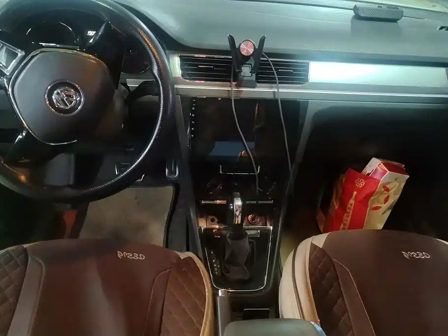 Volkswagen Bora — миниатюра 12
