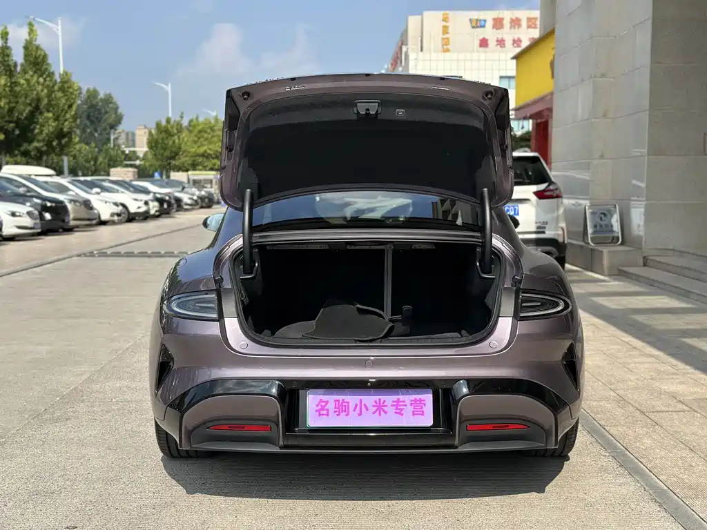 XIAOMI CAR XIAOMI SU7