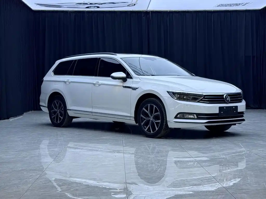 Volkswagen Passat Variant 2017 380TSI