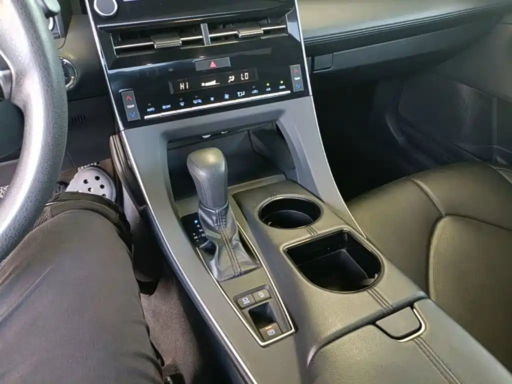 Toyota Avalon — миниатюра 14