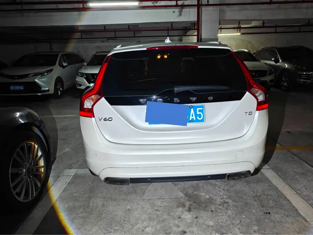 Volvo V60 — миниатюра 8