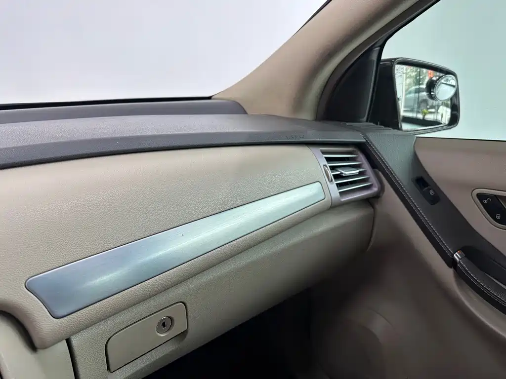 Mercedes-Benz R-Class — миниатюра 12