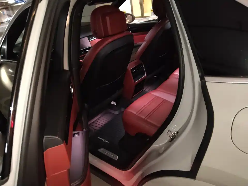 Porsche Cayenne Hybrid — миниатюра 8
