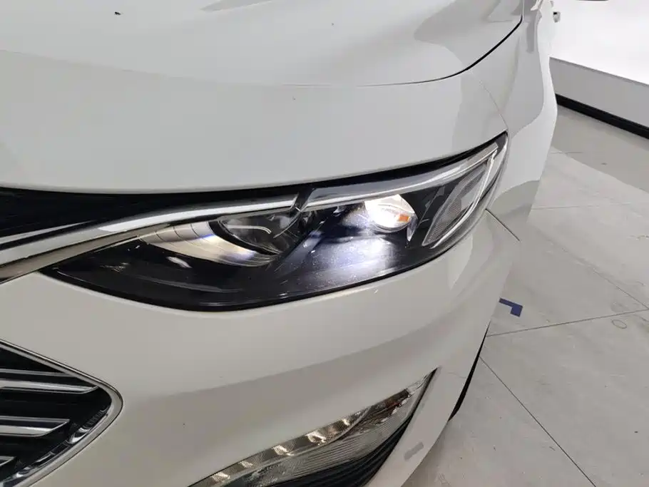 Chevrolet Malibu XL — миниатюра 5