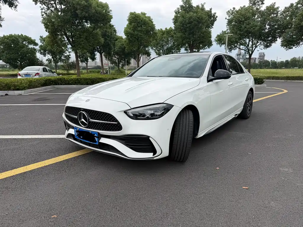 Mercedes-Benz C-Class — миниатюра 2